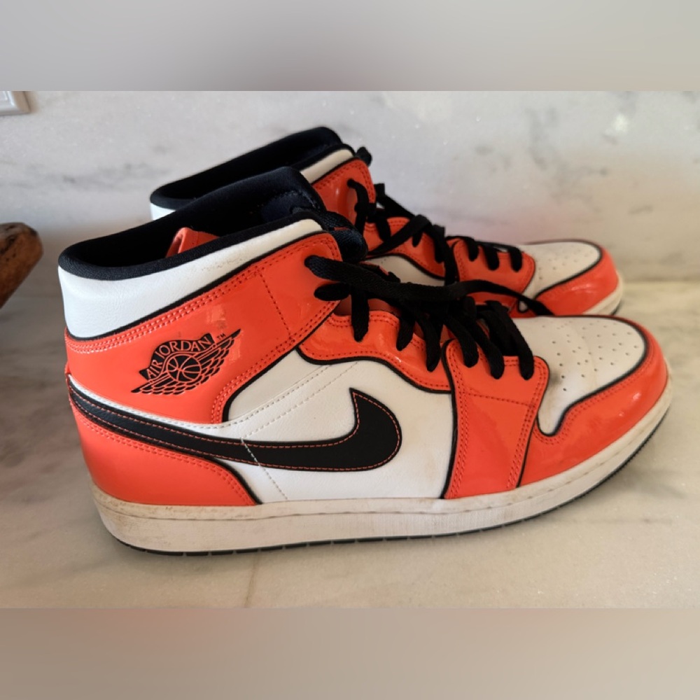 Jordon mid 1 - orange size 13